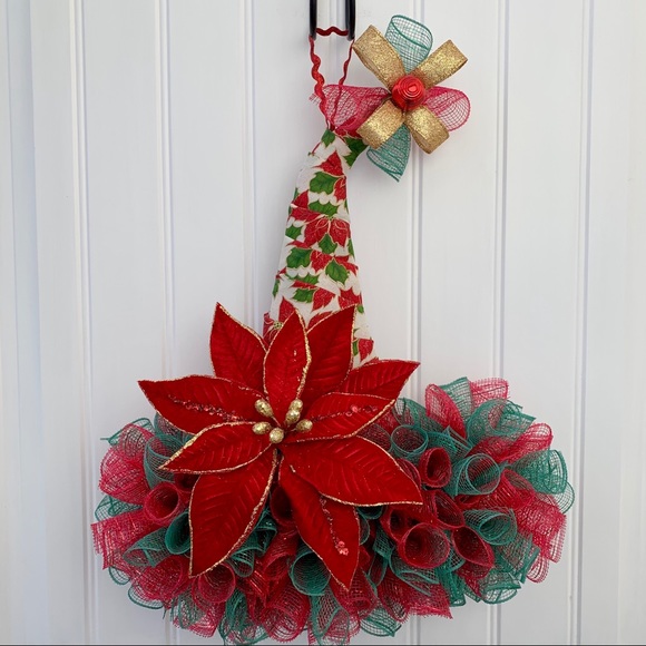Deco mesh Christmas poinsettia elf hat wreath